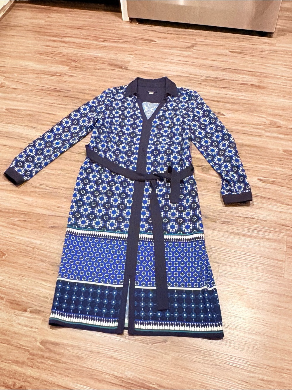 Timmy Hilfiger Blue Patterned Long Sleeve Shirt Dress with Belt, size 6 - Picture 4 of 11